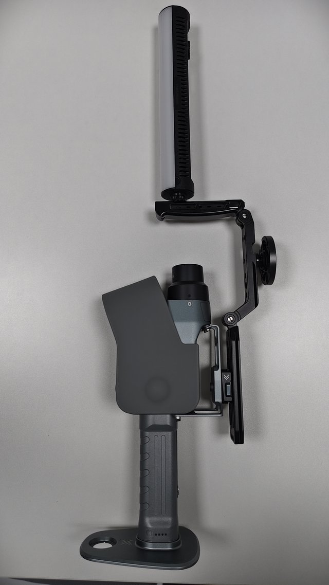 灵光 K2 安装步骤 6:安装补光灯